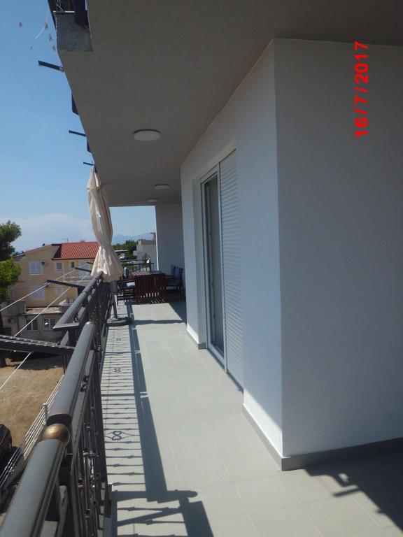 Apartments Viskovic Макарська Екстер'єр фото