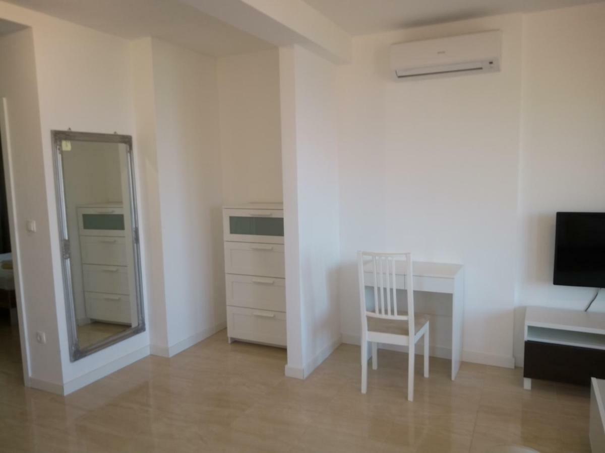 Apartments Viskovic Макарська Екстер'єр фото